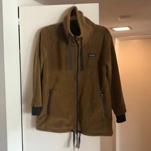 Patagonia Fleece Jacket with Adjustable Ties